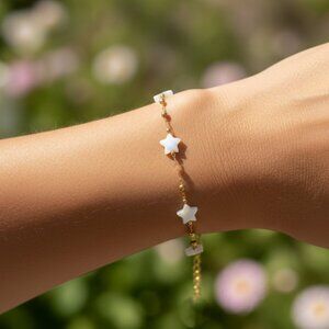 Chic & Stylish Bracelet – A Thoughtful Gift for Women and Girls, DYC1284